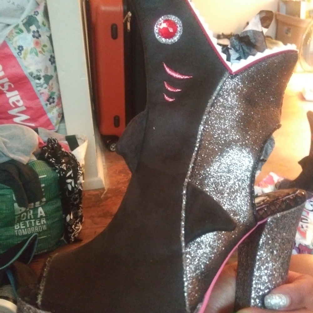 Irregular Choice bite boot - Picture 5 of 12